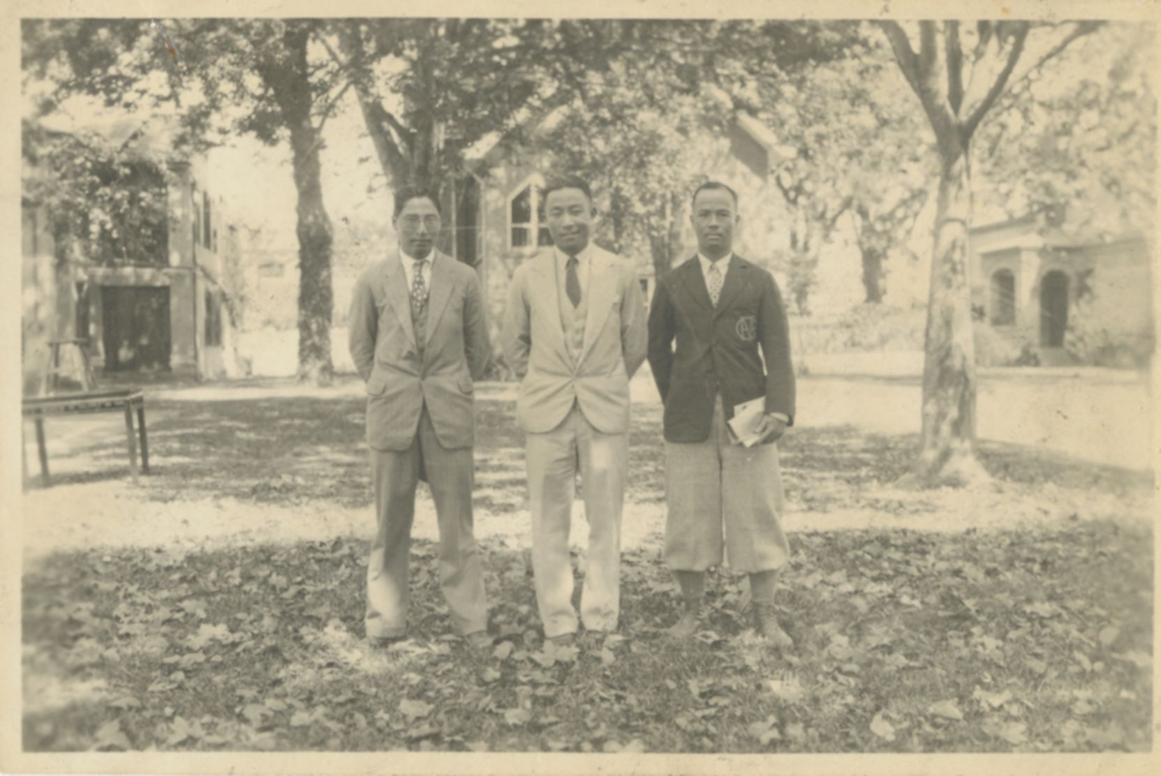 Ca. 1930 photograph showing Song Junfu with Tsu Shao Wu and an unidentified man